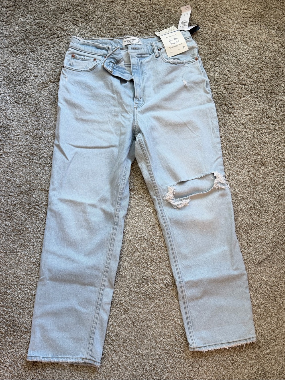 Abercrombie and Fitch the 90s straight jeans